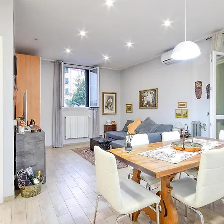 Appartement Beautiful In With Kitchen Gênes
