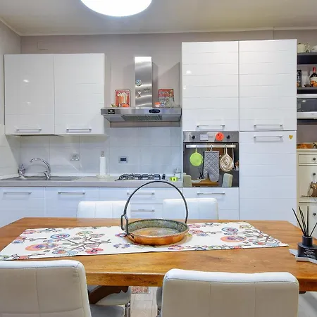 Beautiful In With Kitchen * Gênes