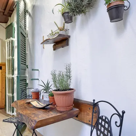 Beautiful In With Kitchen * Gênes